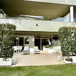 Modern Flat With Private Garden In Royal Banus