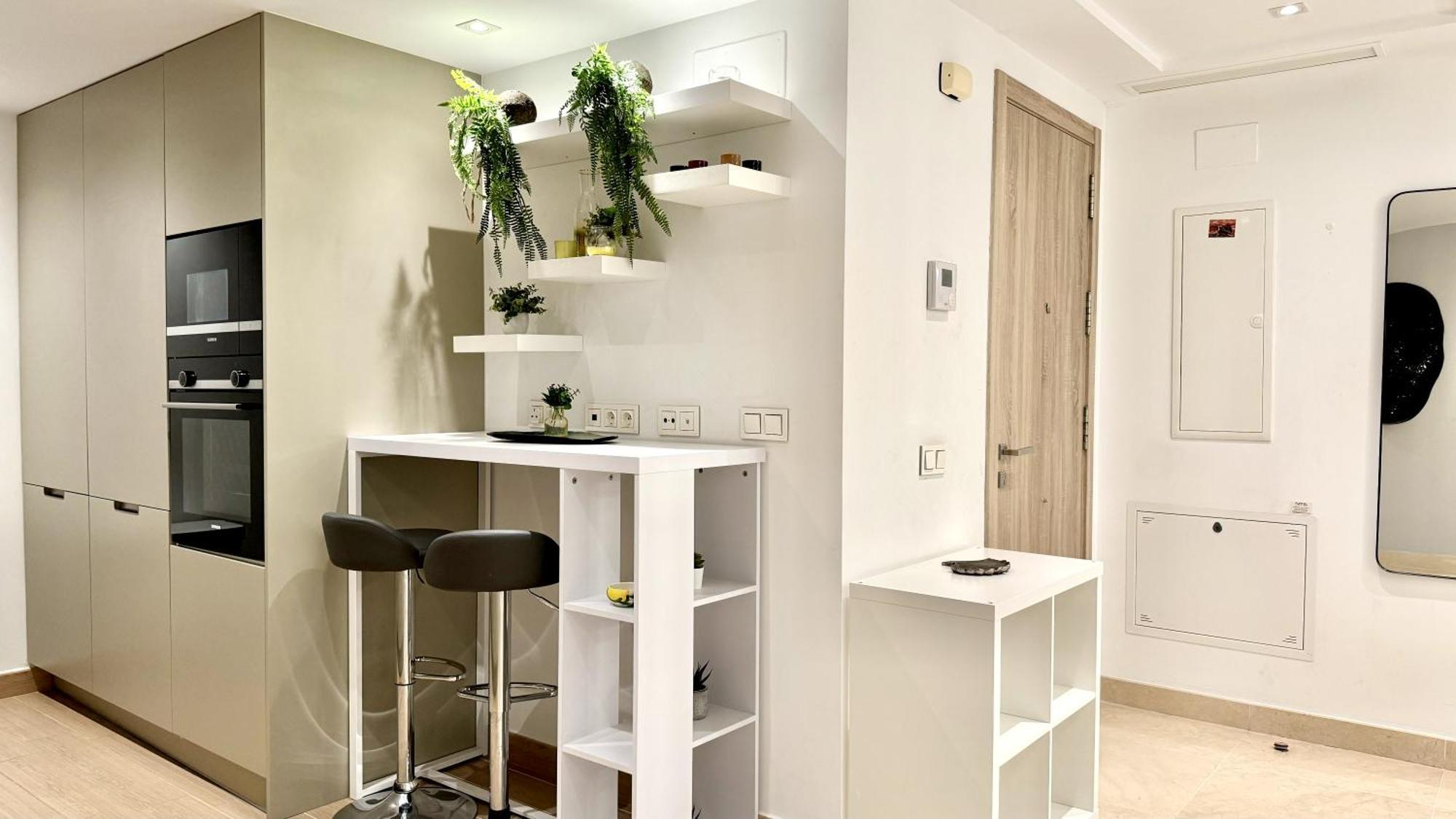 Modern Flat With Private Garden In Royal Banus *