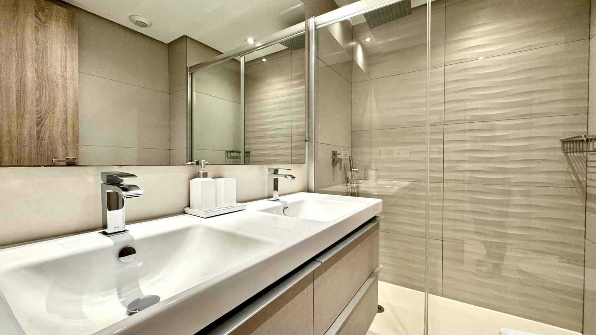 Modern Flat With Private Garden In Royal Banus * Marbella