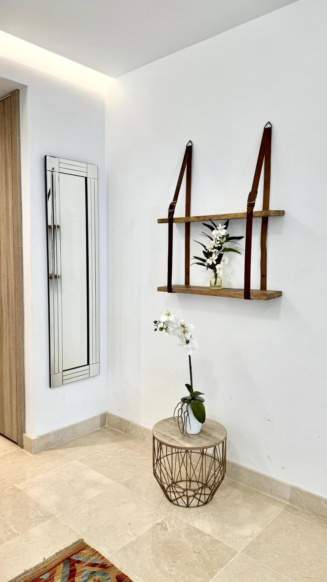 Modern Flat With Private Garden In Royal Banus Apartment