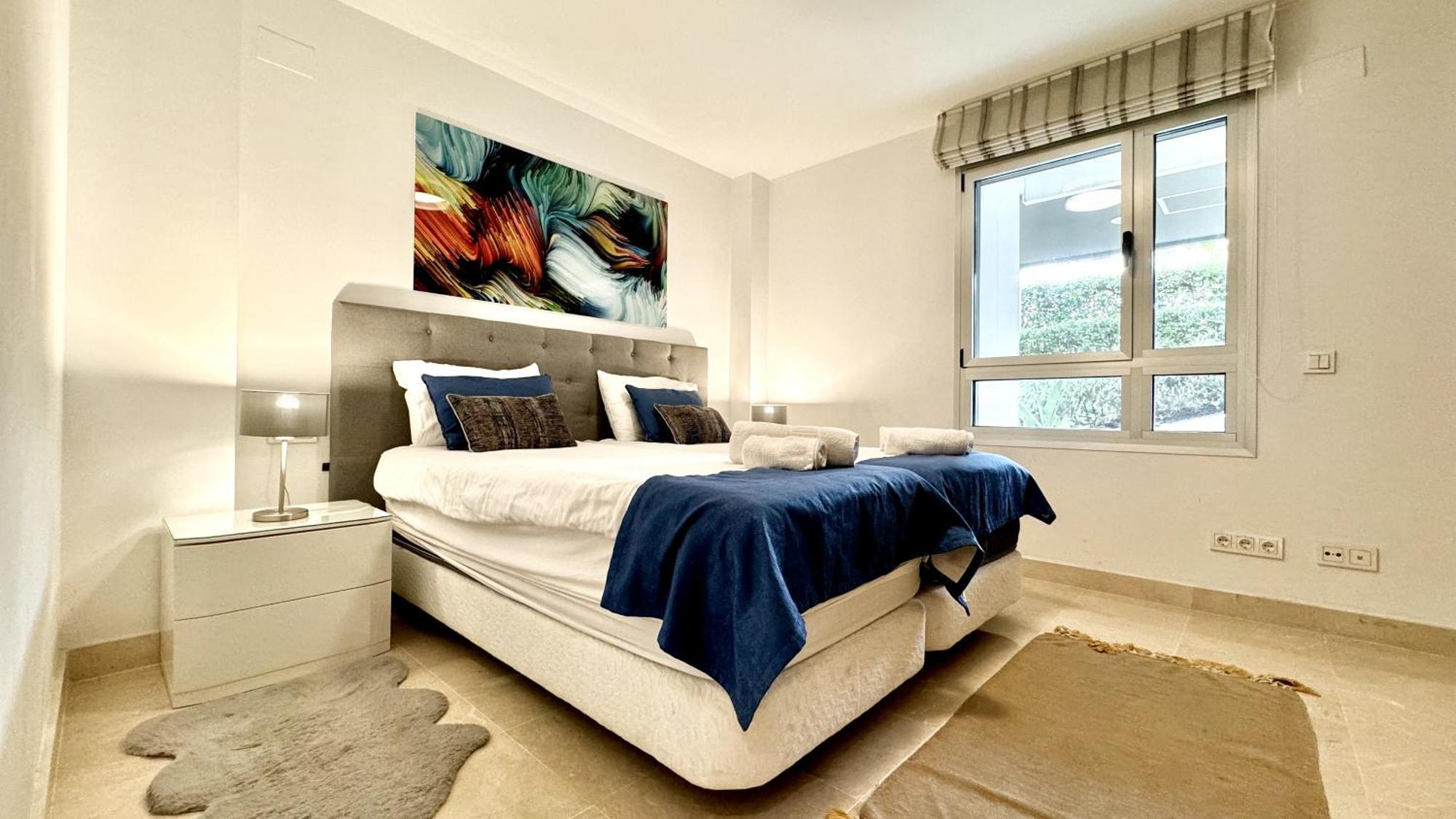 Modern Flat With Private Garden In Royal Banus *