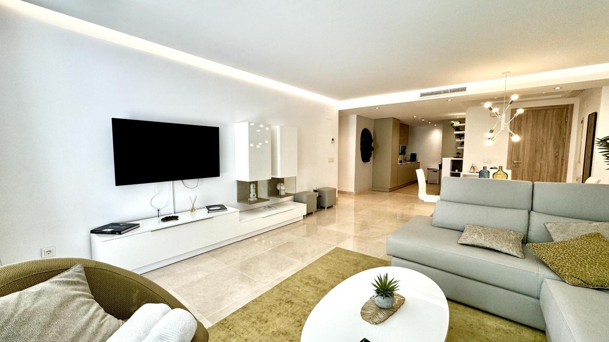 Modern Flat With Private Garden In Royal Banus Apartment Marbella